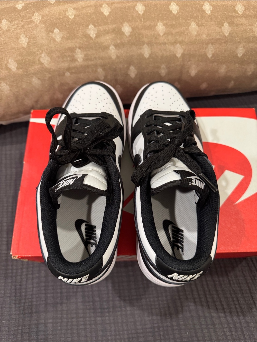 Nike Dunk Low - Picture 4 of 7